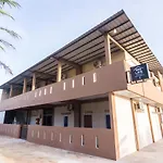 OYO Life 2579 Kost Anggun 2