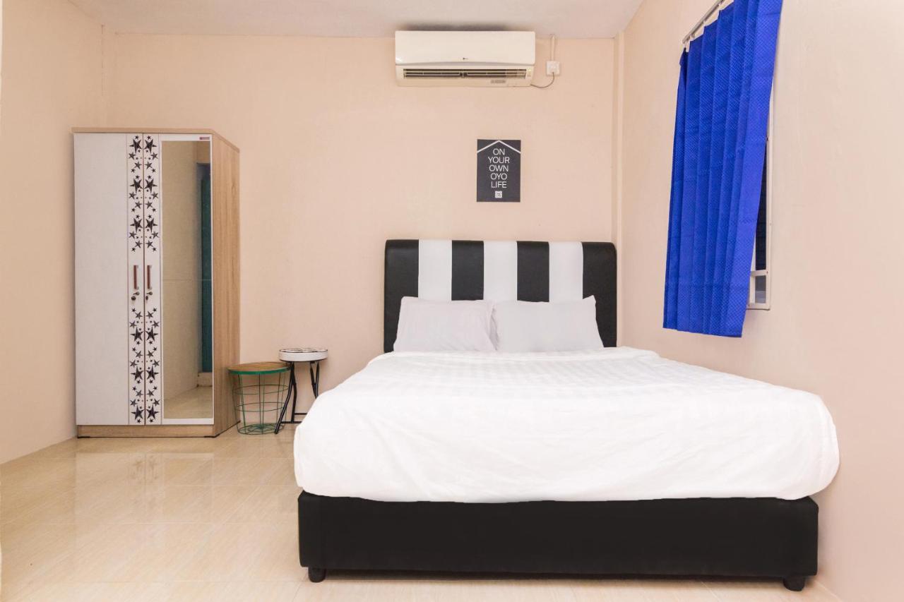 Oyo Life 2579 Kost Anggun 2 Batam