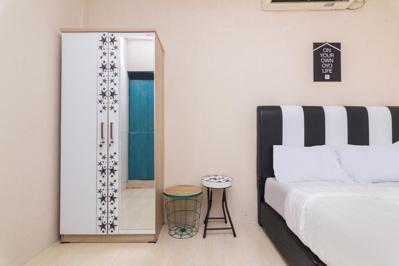 Hotel Oyo Life 2579 Kost Anggun 2